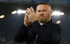 🤔能否撑到杀青 太阳报：鲁尼执教普利茅斯的纪录片正在拍摄中