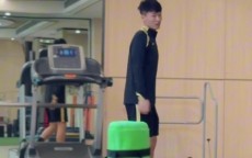 林良铭晒个人训练视频：加班，打工人的圣诞福报！