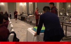 王大雷集训中迎来36岁生日，吾米提江领唱生日歌！