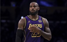 🔥明日詹姆斯常规赛得分上双场次&amp;出场时间有望双双升至历史第一