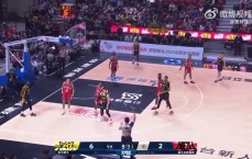 首节耳后挂彩血染赛场！林书豪11中4拿下13分7板9助3断 迎来6连胜