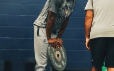 备战新赛季！森林狼晒爱德华兹归队训练照，配文看谁回来了