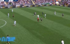 浪费机会啊！米兰反击4打2，奇克离谱射门打飞&队友空位无奈摊手
