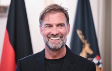 队报：克洛普下个月现场观战巴黎FC比赛，未来将提供技术指导