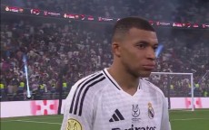 苦涩不甘😢决赛惨败巴萨，镜头长时间给姆巴佩：眼神飘忽+深思