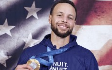 库里将法语的“晚安”在欧洲和美国提交了商标申请