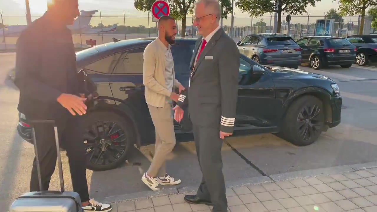 德天空：马兹拉维正在前往曼彻斯特，曼联为他预约了今天的体检