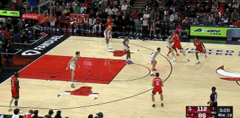 出机会别犹豫！谢泼德接球后传球小虚晃 迎着杜阿尔特扔进三分！