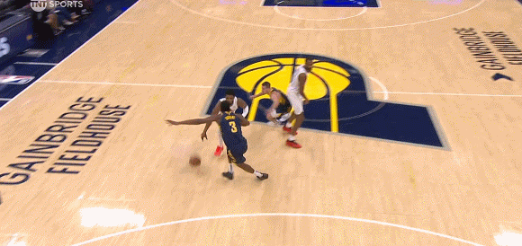 😎谁能挡我！米切尔强突托布 迎着特纳高难度拉杆上篮2+1！