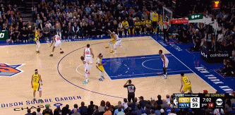 😲杀疯了！西亚卡姆强突哈特得分并造犯规&个人已经28分